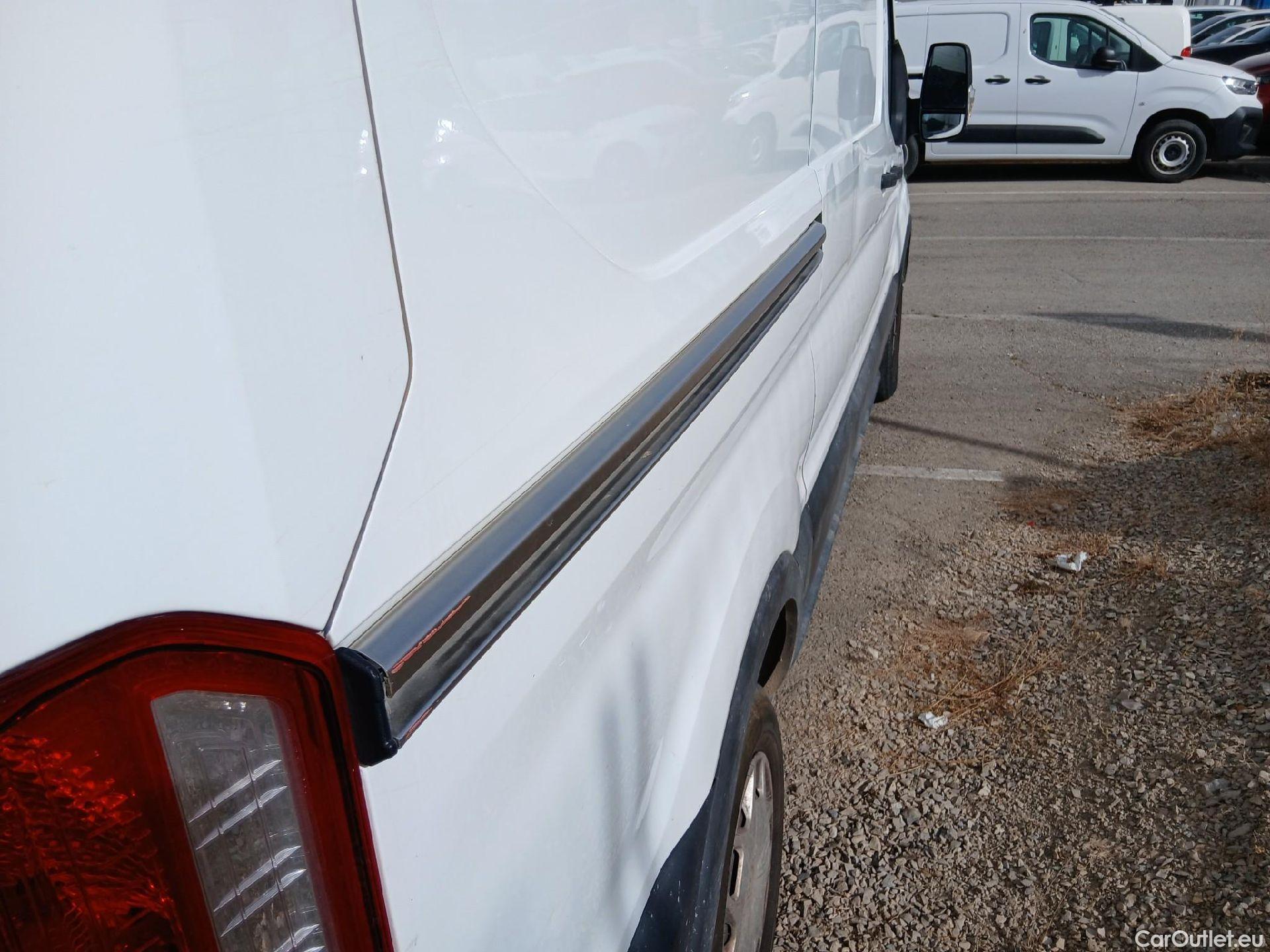  Ford  Transit FORD  / 2013 / 4P / furgón 310 96kW L2H2 Van Trend FWD MHEV #25