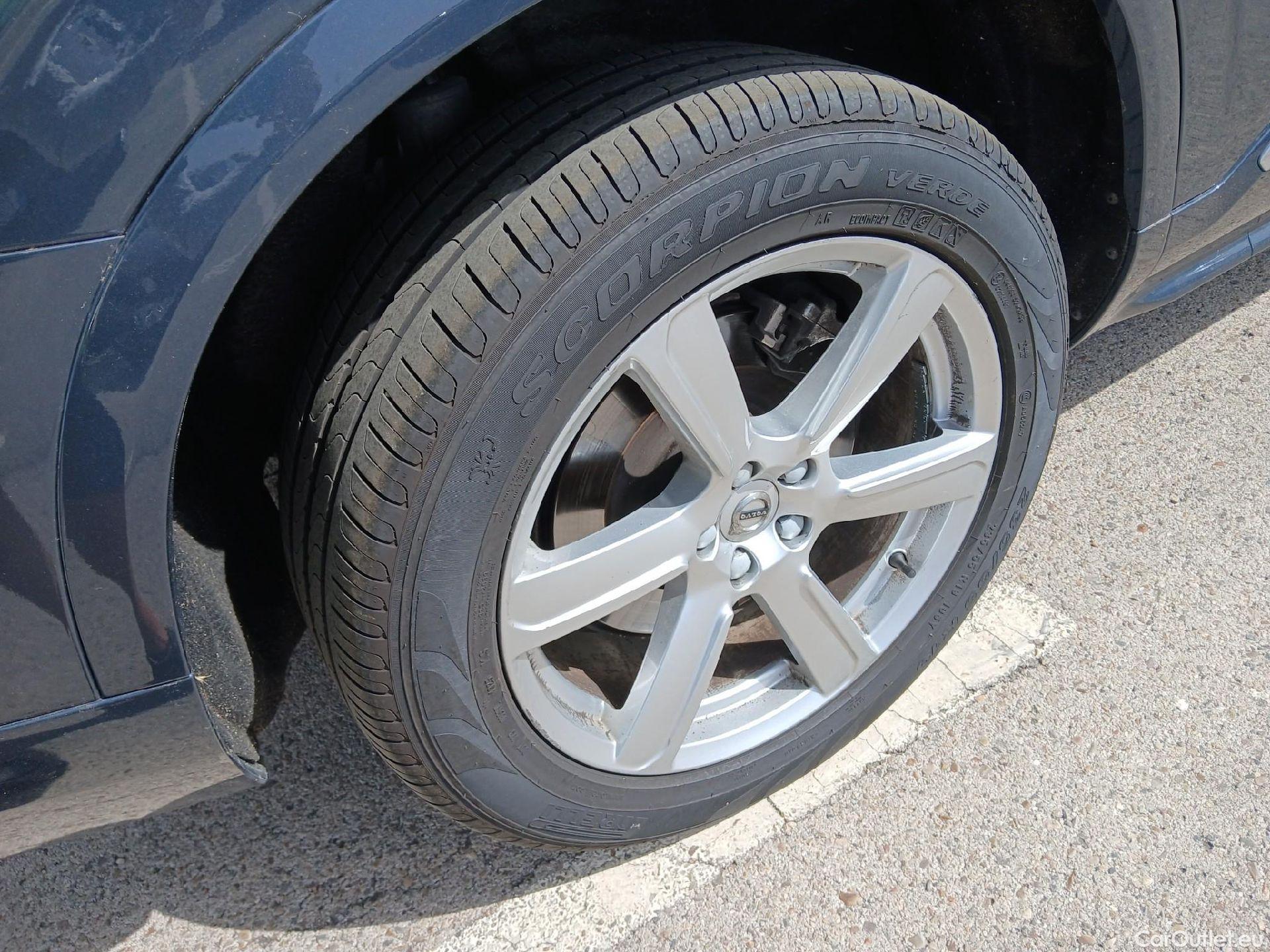  Volvo  XC90 VOLVO  / 2019 / 5P / todoterreno 2.0 T8 AWD Recharge Inscription Exp Auto #37
