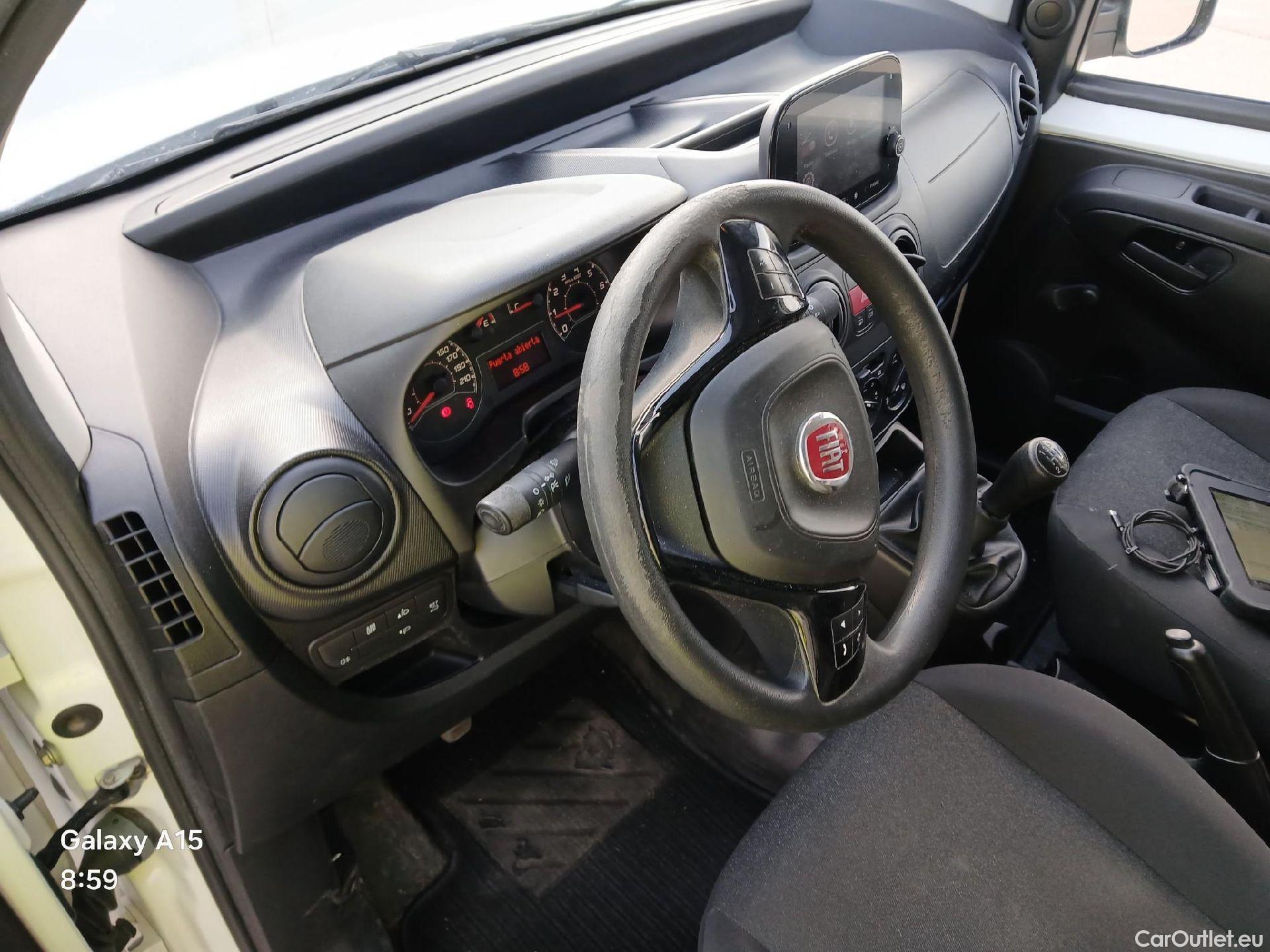 Fiat  Fiorino FIAT  / 2016 / 3P / furgón derivado de turismo Cargo Base N1 1.3 MJet 59 kW (80 CV) #2
