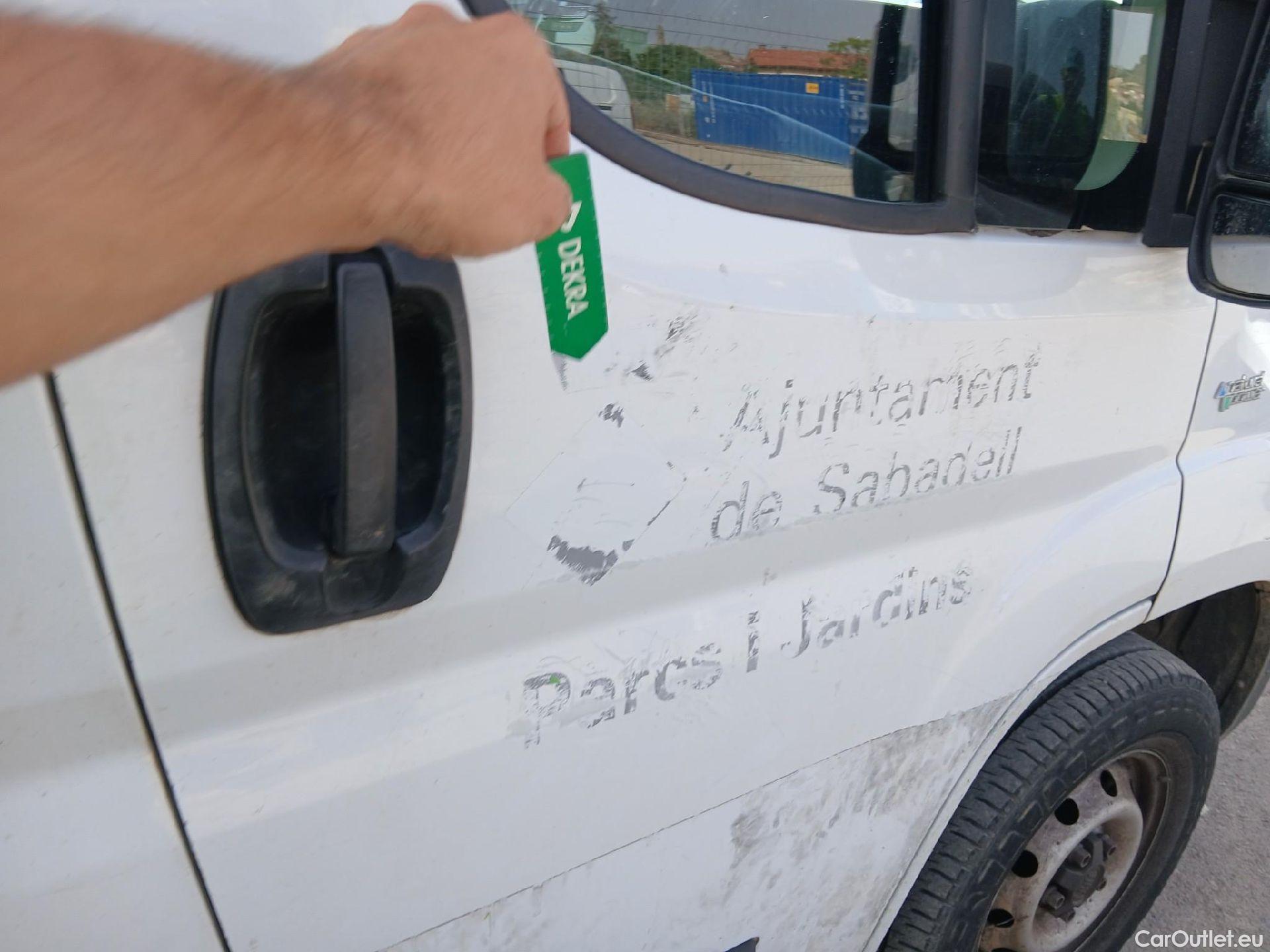 Fiat  Ducato FIAT  / 2014 / 4P / furgón 35 L2H2 Nat.Pow(100kW) EU6 D-temp GNC #35