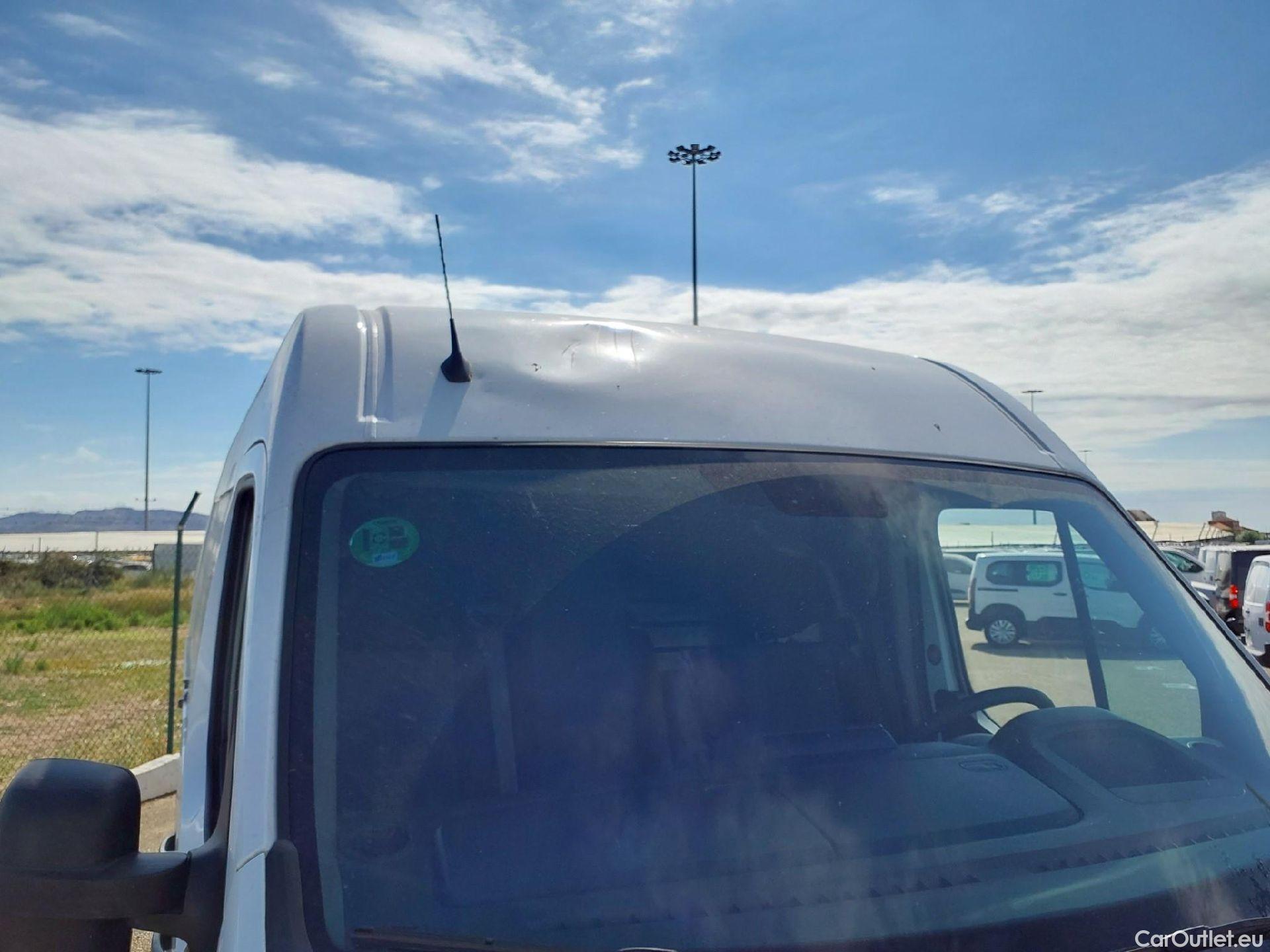  Nissan  Interstar NISSAN  / 2018 / 4P / furgón L2H2 3,5T 2.3dCi 99kW FWD Comfort #5
