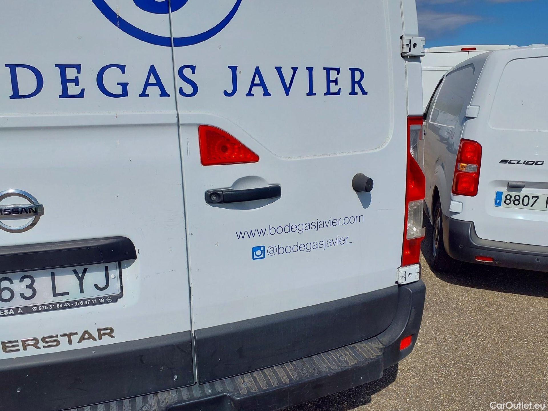  Nissan  Interstar NISSAN  / 2018 / 4P / furgón L2H2 3,5T 2.3dCi 99kW FWD Comfort #23