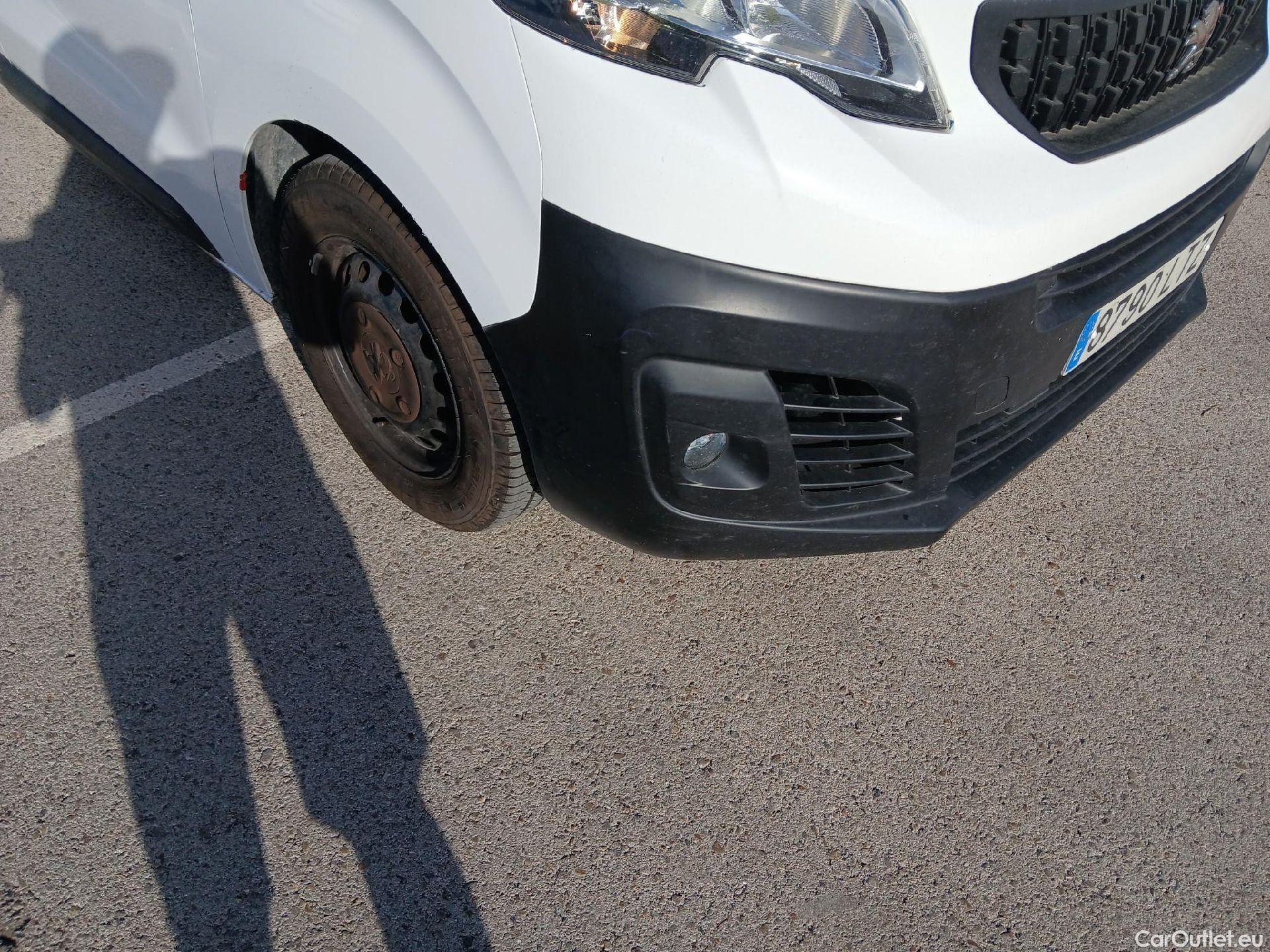  Peugeot  Expert PEUGEOT  / 2016 / 4P / furgón Furgón Premium 1.5 BlueHDi 100 Standard (AC) #5