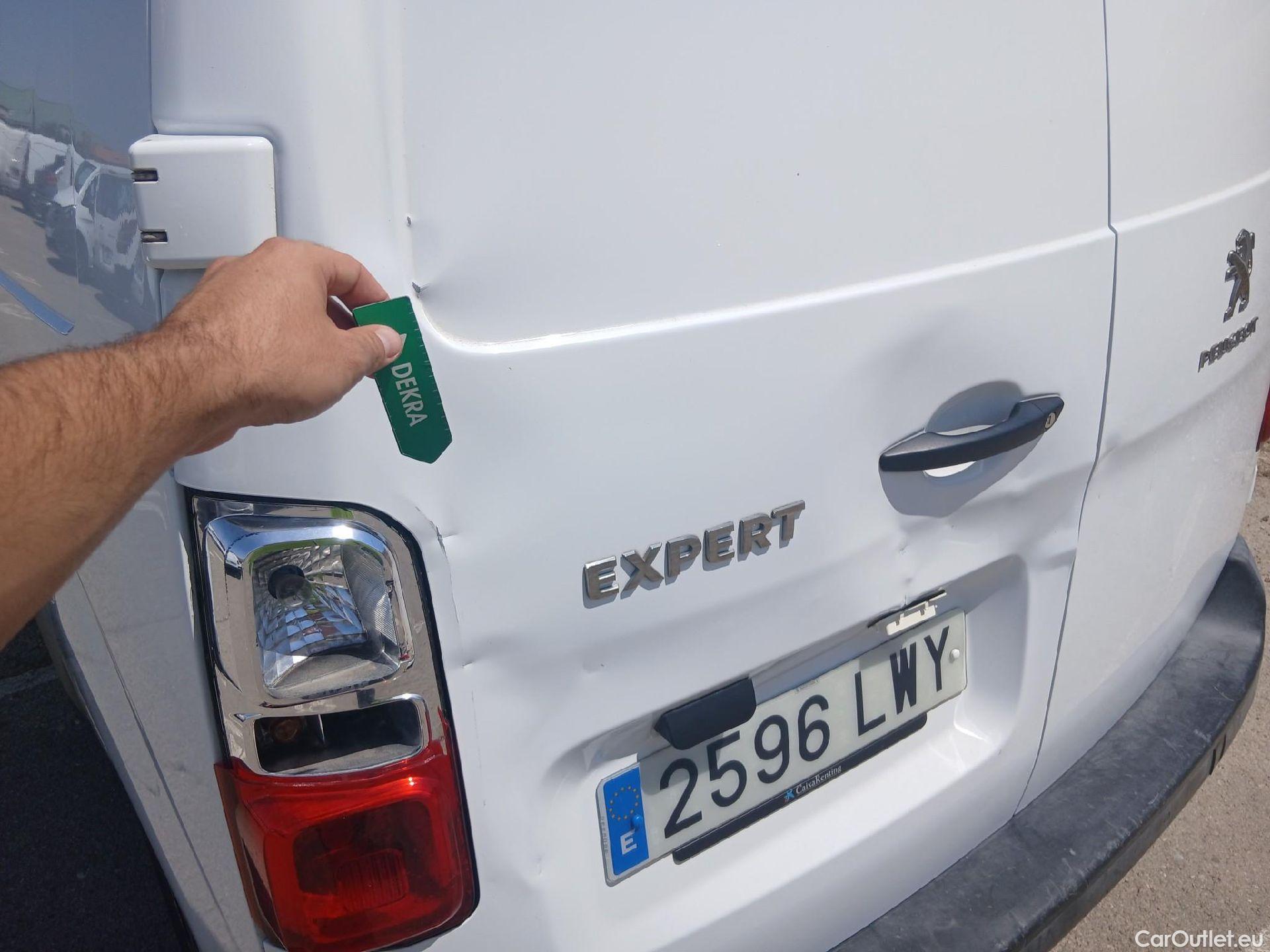  Peugeot  Expert PEUGEOT  / 2016 / 4P / furgón Furgón Pro 1.5 BlueHDi 120 Standard #25