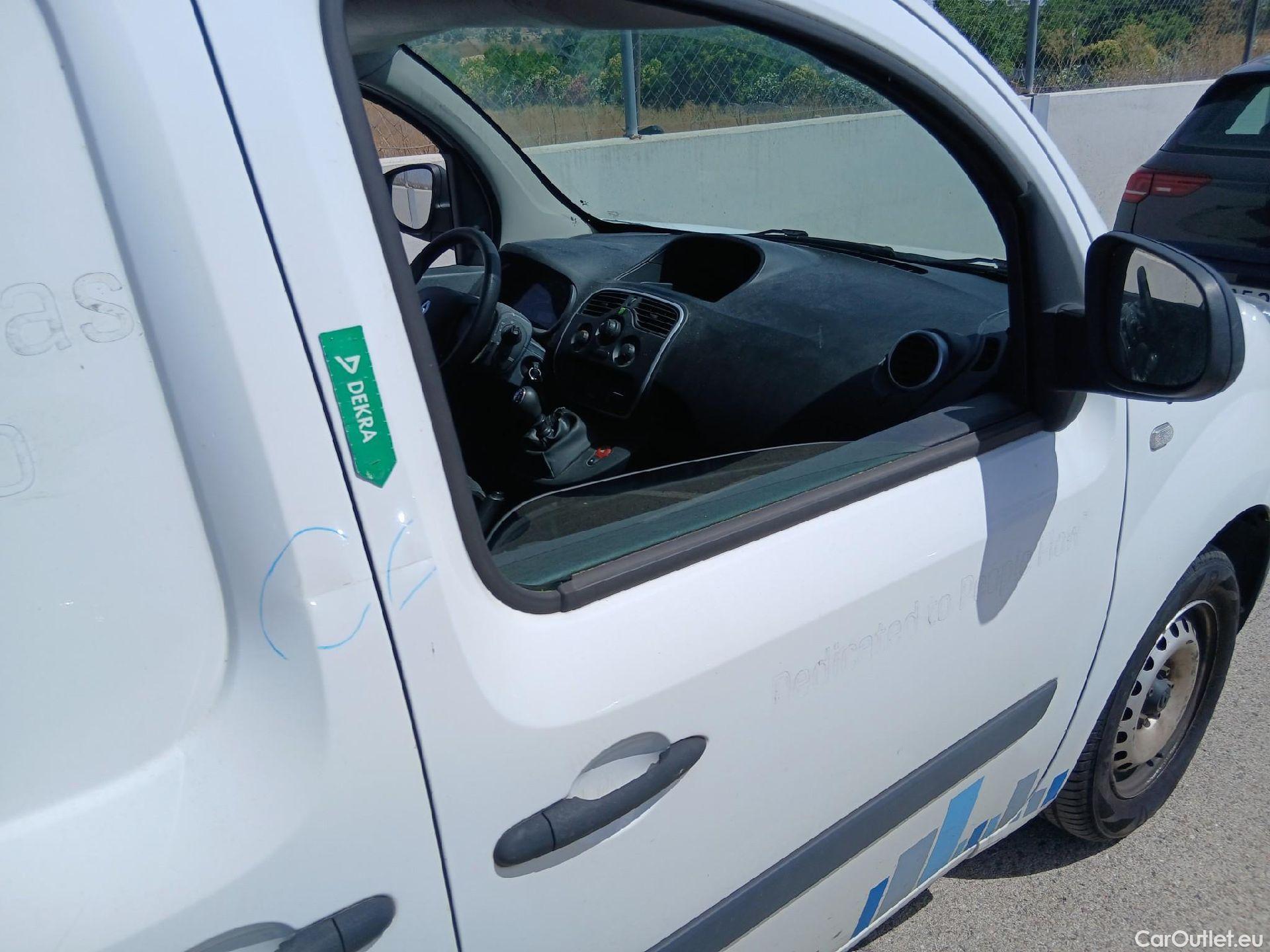  Renault  Kangoo RENAULT  Furgón/2013/3P/furgón derivado de turismo Profesional Blue dCi 70kW (95CV) #33