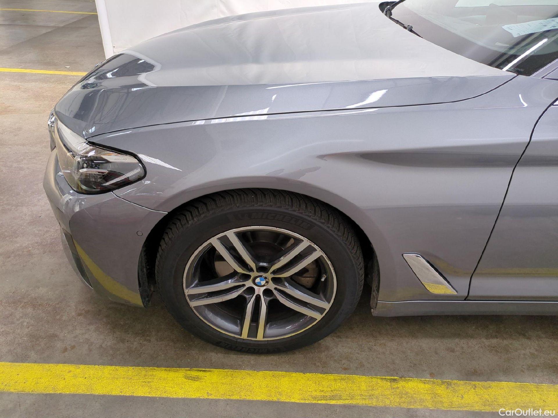  Bmw  Serie 5 BMW Série 5 Touring / 2020 / 5P / Break 520d 190ch Business Design BVA8 #33