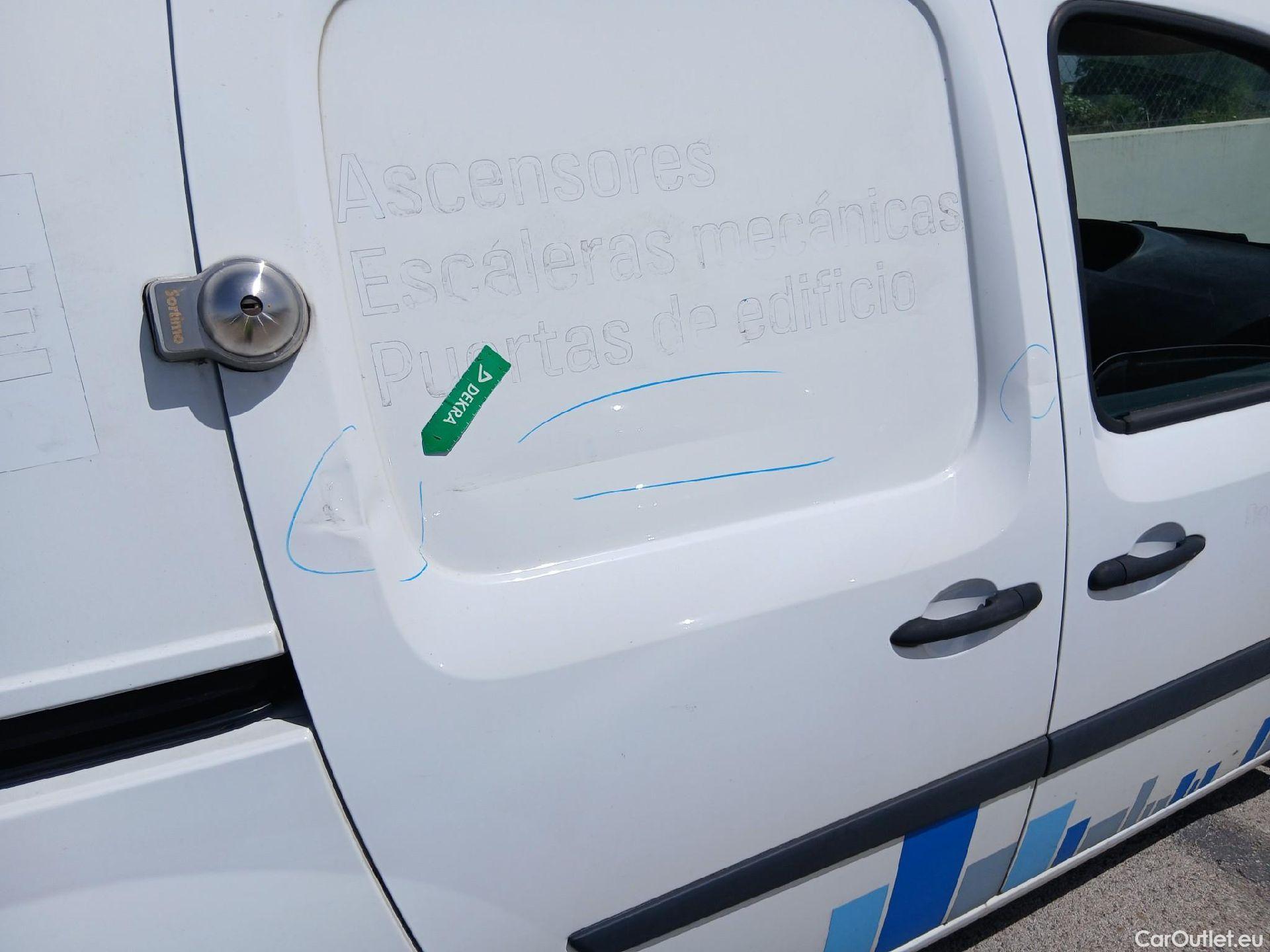  Renault  Kangoo RENAULT  Furgón/2013/3P/furgón derivado de turismo Profesional Blue dCi 70kW (95CV) #30