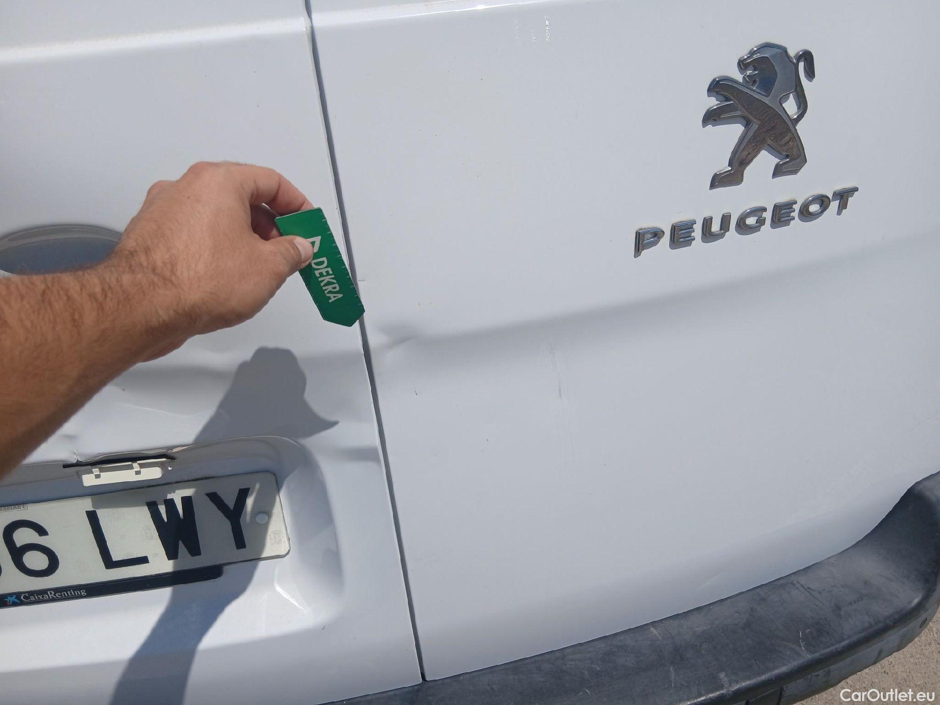  Peugeot  Expert PEUGEOT  / 2016 / 4P / furgón Furgón Pro 1.5 BlueHDi 120 Standard #27