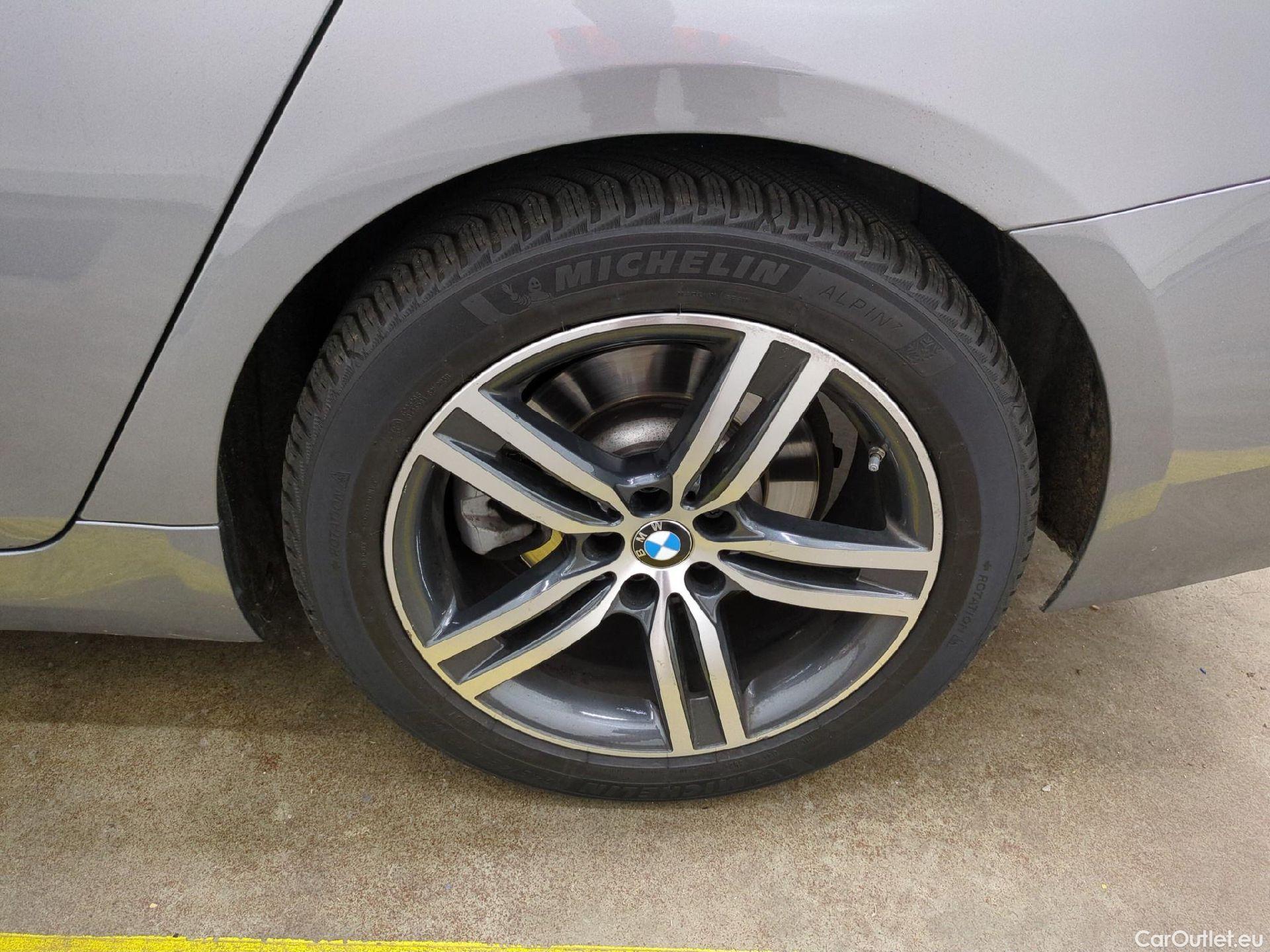  Bmw  Serie 5 BMW Série 5 Touring / 2020 / 5P / Break 520d 190ch Business Design BVA8 #9