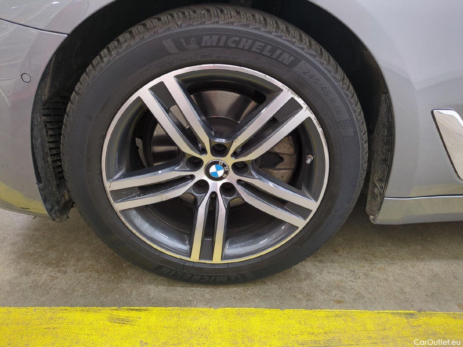  Bmw  Serie 5 BMW Série 5 Touring / 2020 / 5P / Break 520d 190ch Business Design BVA8 #1