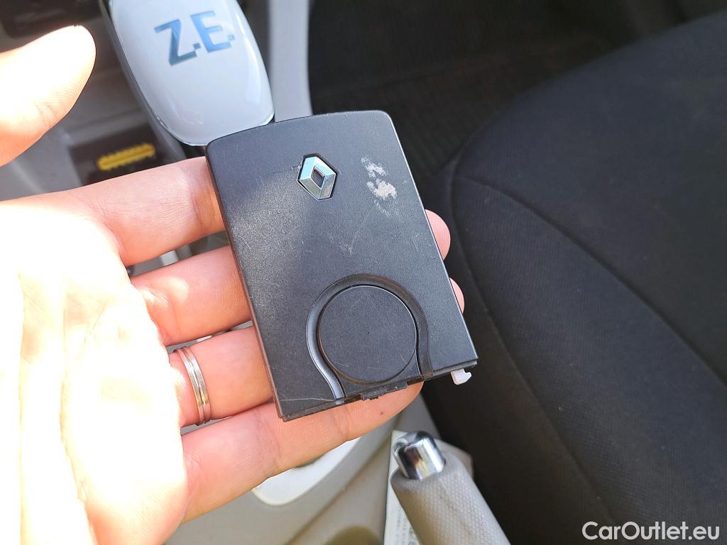  Renault  Zoe RENAULT  VU 5P 1G BERLINA COMERCIAL Entry Flexi #3