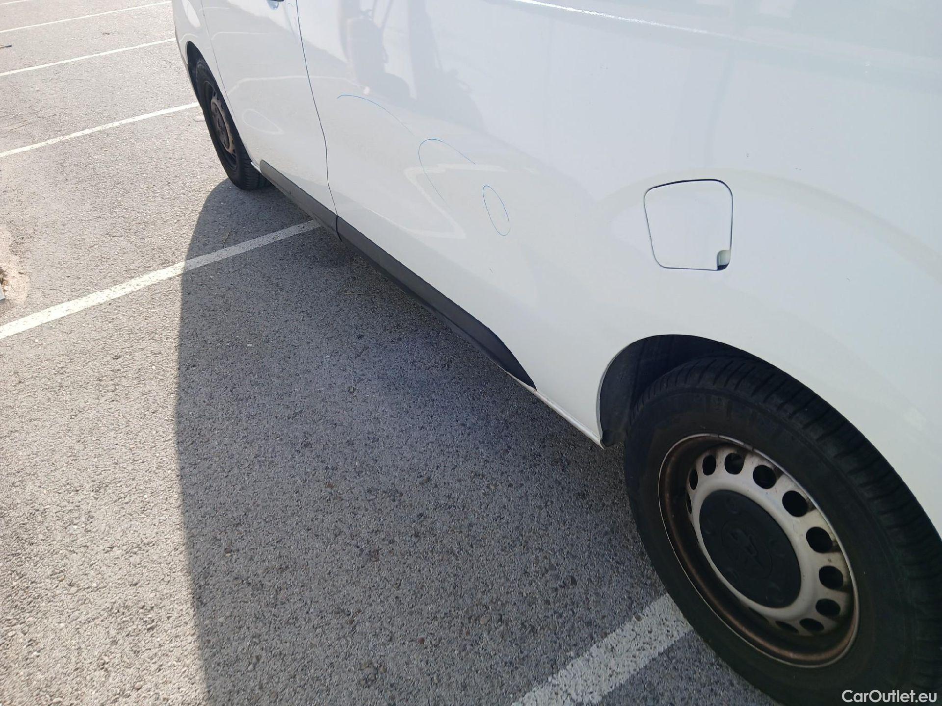  Peugeot  Expert PEUGEOT  / 2016 / 4P / furgón Furgón Premium 1.5 BlueHDi 100 Standard (AC) #8