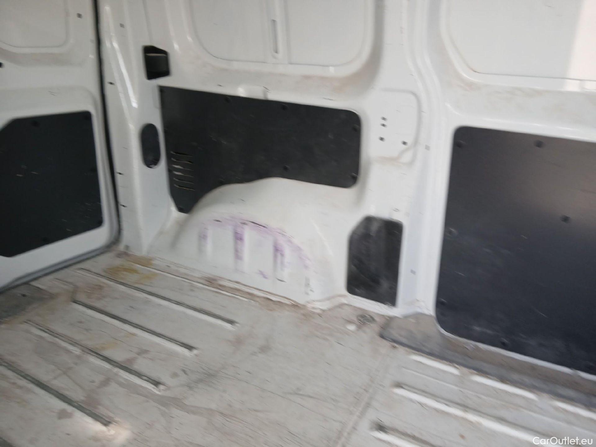  Opel  Vivaro OPEL  / 2019 / 4P / furgón 1.5 Diésel 74kW (100CV) M Std Express (AC) #26