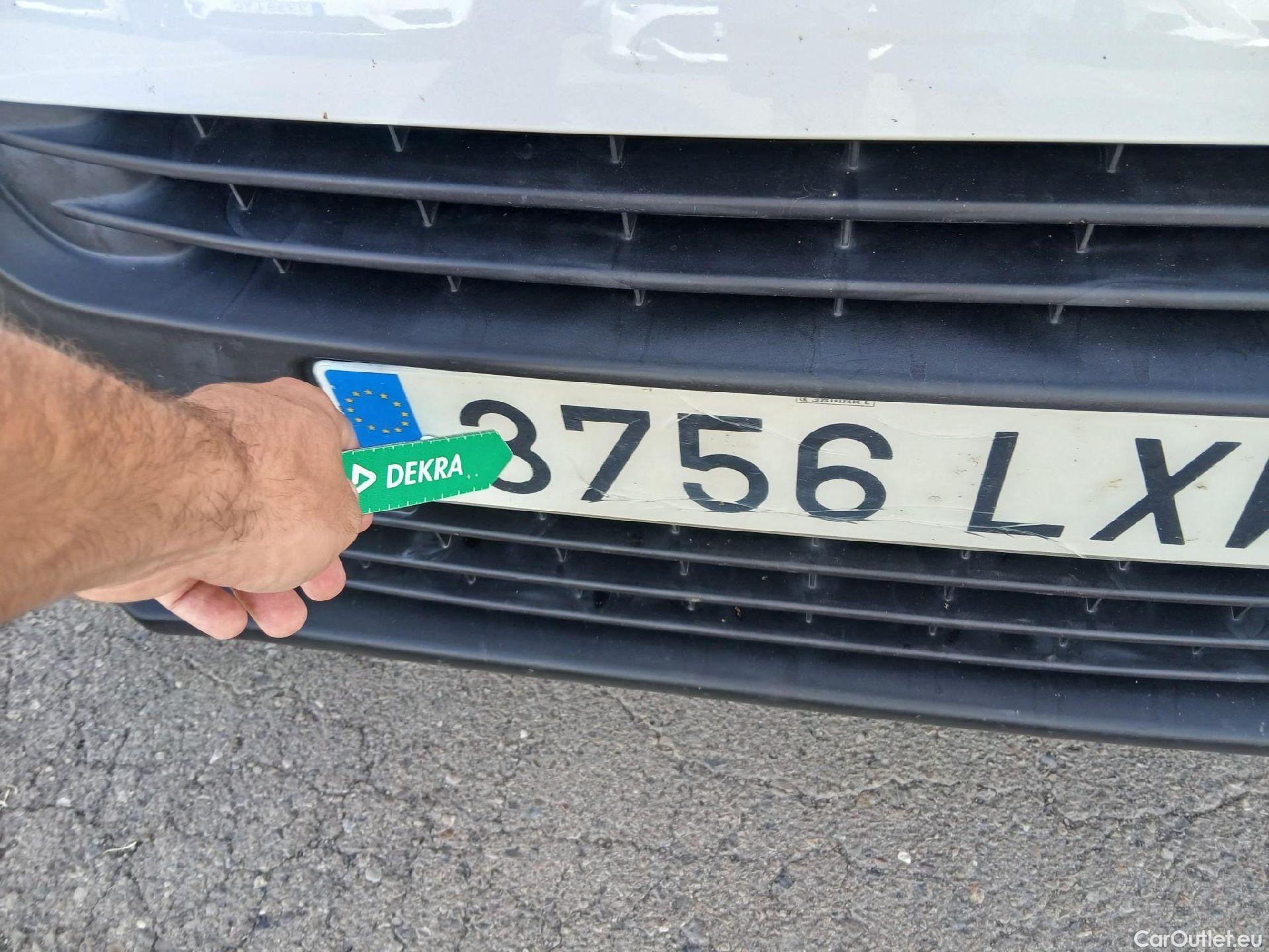  Opel  Vivaro OPEL  / 2019 / 4P / furgón 1.5 Diésel 74kW (100CV) M Std Express (AC) #3