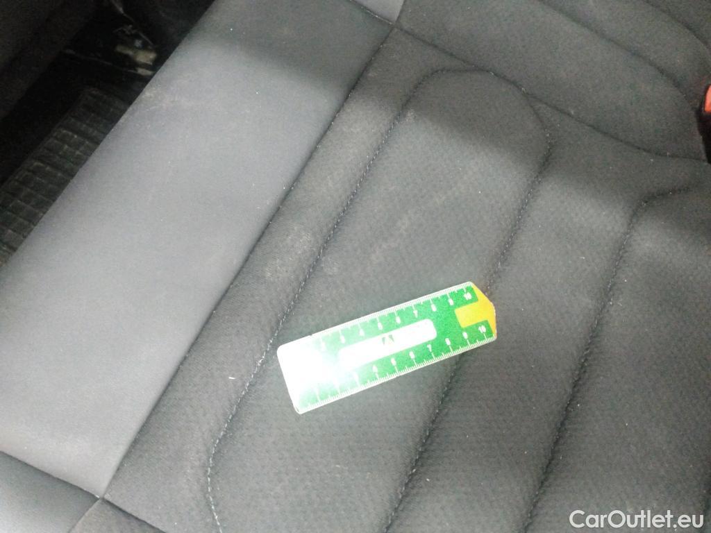  Citroen  C5 Aircross CITROEN  2022 5P SUV Hybride rechargeable 225 eEAT8 Feel #43