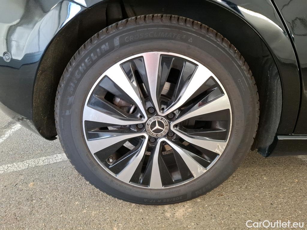  Mercedes  A-Klasse MERCEDES-BENZ Classe A Compact / 2018 / 5P / Berline A 180 d Business Line 8G-DCT #38