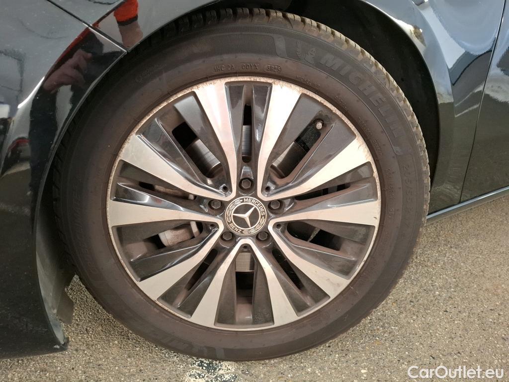  Mercedes  A-Klasse MERCEDES-BENZ Classe A Compact / 2018 / 5P / Berline A 180 d Business Line 8G-DCT #2