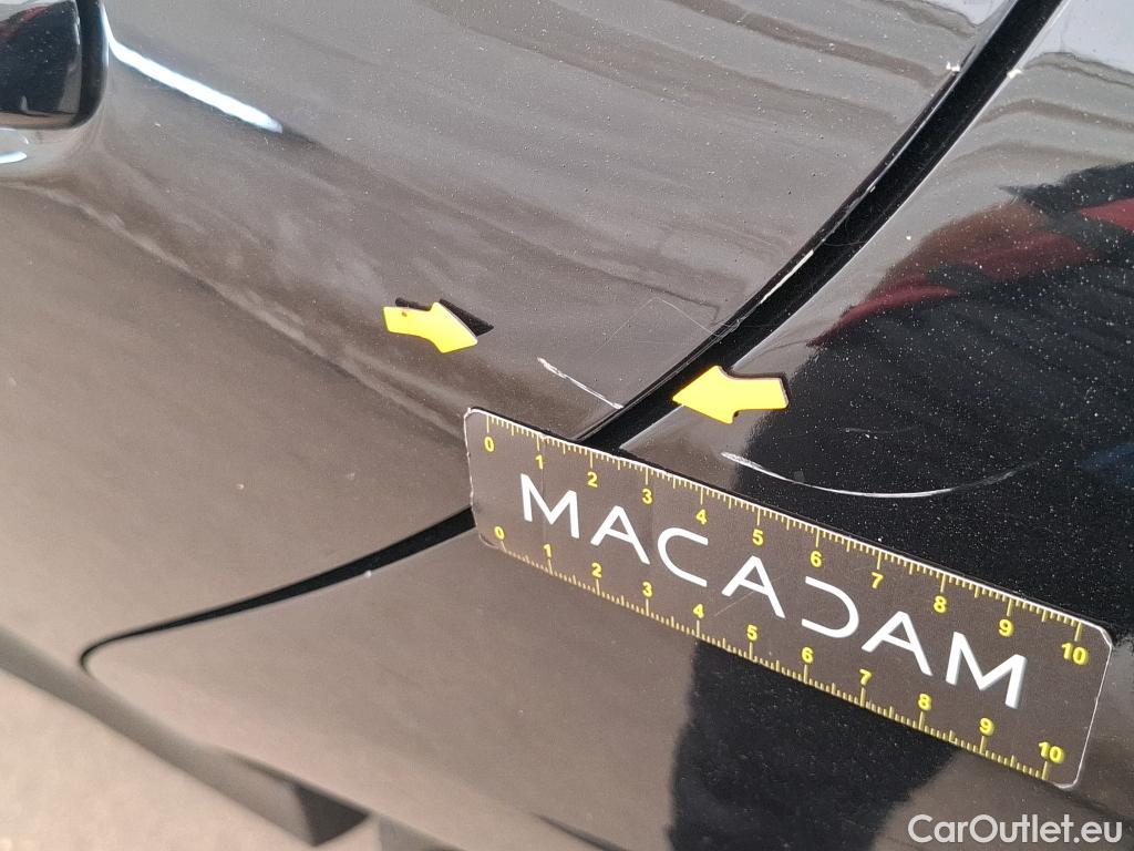  Mercedes  CLA-Klasse MERCEDES-BENZ CLA Coupe / 2019 / 4P / Coupé CLA 250 e AMG Line #46