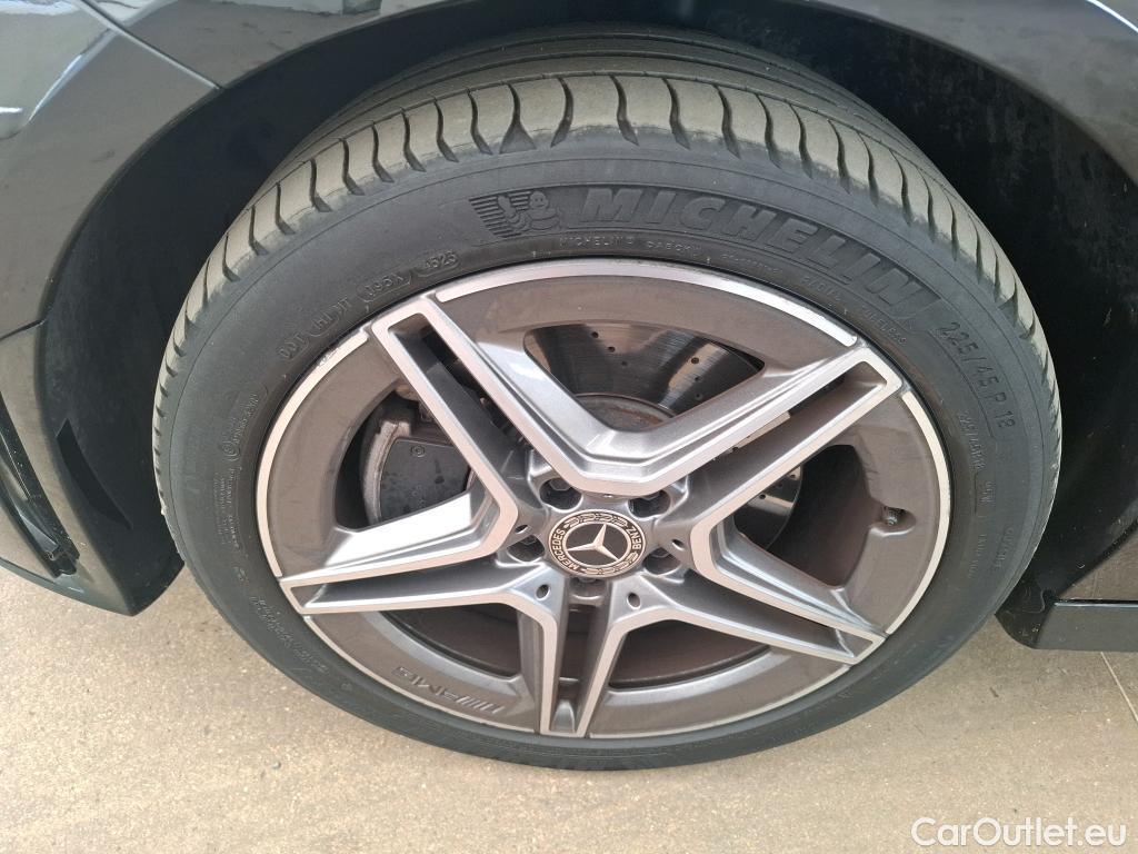  Mercedes  CLA-Klasse MERCEDES-BENZ CLA Coupe / 2019 / 4P / Coupé CLA 250 e AMG Line #17