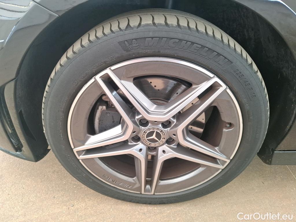  Mercedes  CLA-Klasse MERCEDES-BENZ CLA Coupe / 2019 / 4P / Coupé CLA 250 e AMG Line #18