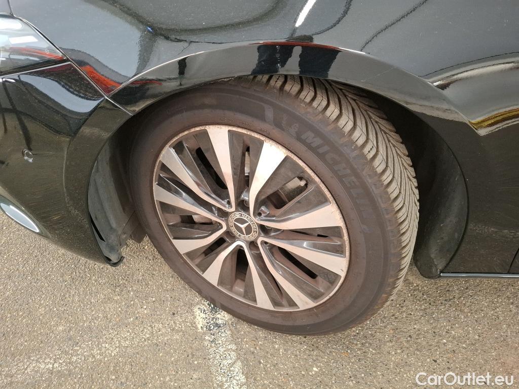  Mercedes  A-Klasse MERCEDES-BENZ Classe A Compact / 2018 / 5P / Berline A 180 d Business Line 8G-DCT #51