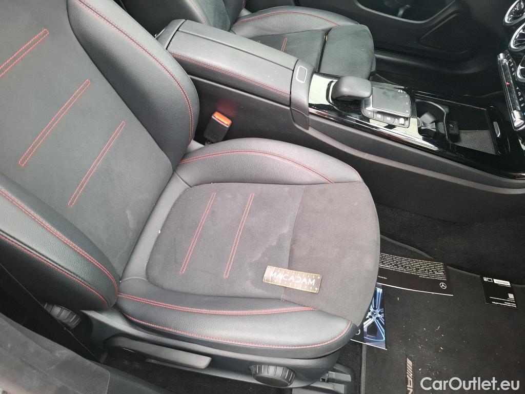  Mercedes  CLA-Klasse MERCEDES-BENZ CLA Coupe / 2019 / 4P / Coupé CLA 250 e AMG Line #53