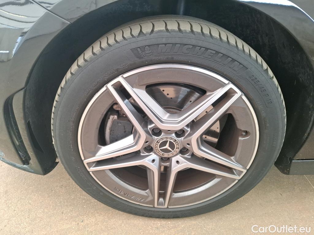  Mercedes  CLA-Klasse MERCEDES-BENZ CLA Coupe / 2019 / 4P / Coupé CLA 250 e AMG Line #67