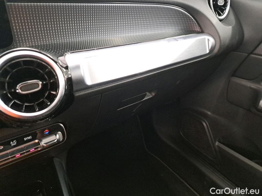  Mercedes  GLB MERCEDES-BENZ  / 2019 / 5P / SUV  200 d Business Line #8