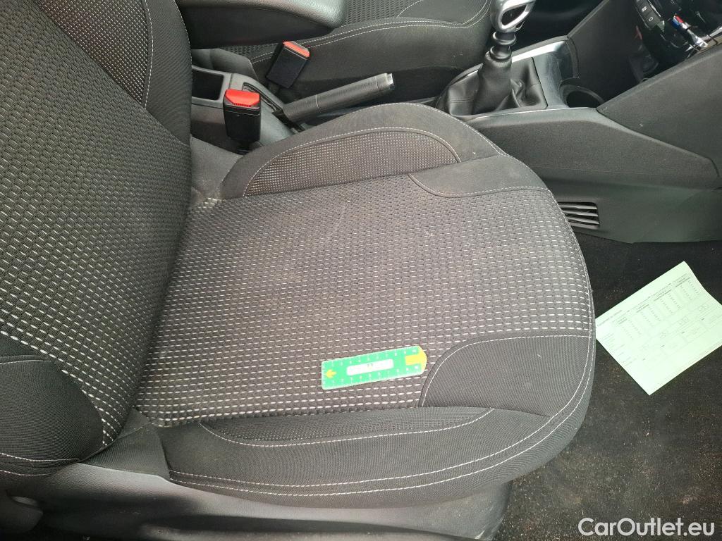  Peugeot  208 PEUGEOT  5p Berline Puretech 110 ¤6.c SandS ALLU BUS #31