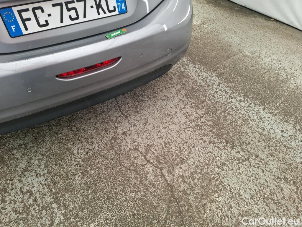  Peugeot  208 PEUGEOT  5p Berline Puretech 110 ¤6.c SandS ALLU BUS #14