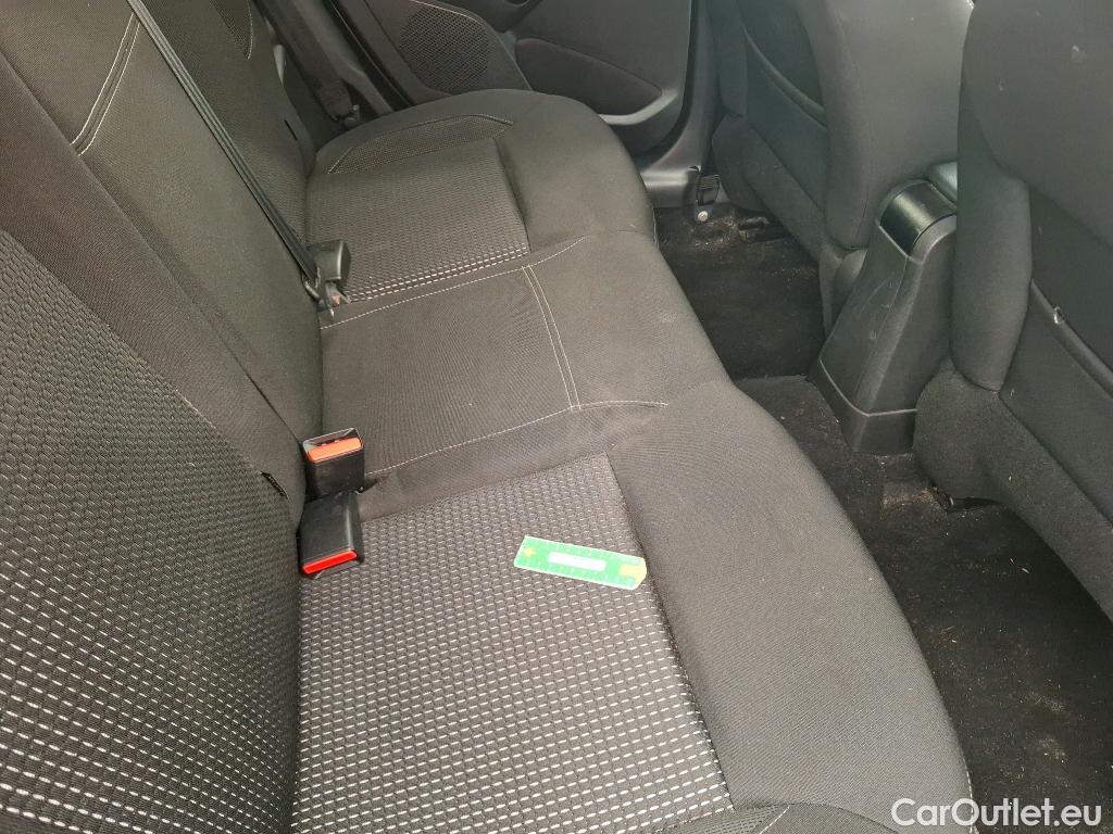  Peugeot  208 PEUGEOT  5p Berline Puretech 110 ¤6.c SandS ALLU BUS #32