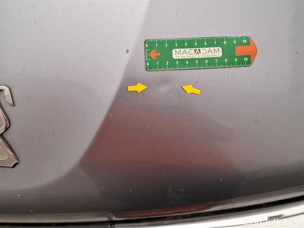  Peugeot  208 PEUGEOT  5p Berline Puretech 110 ¤6.c SandS ALLU BUS #28