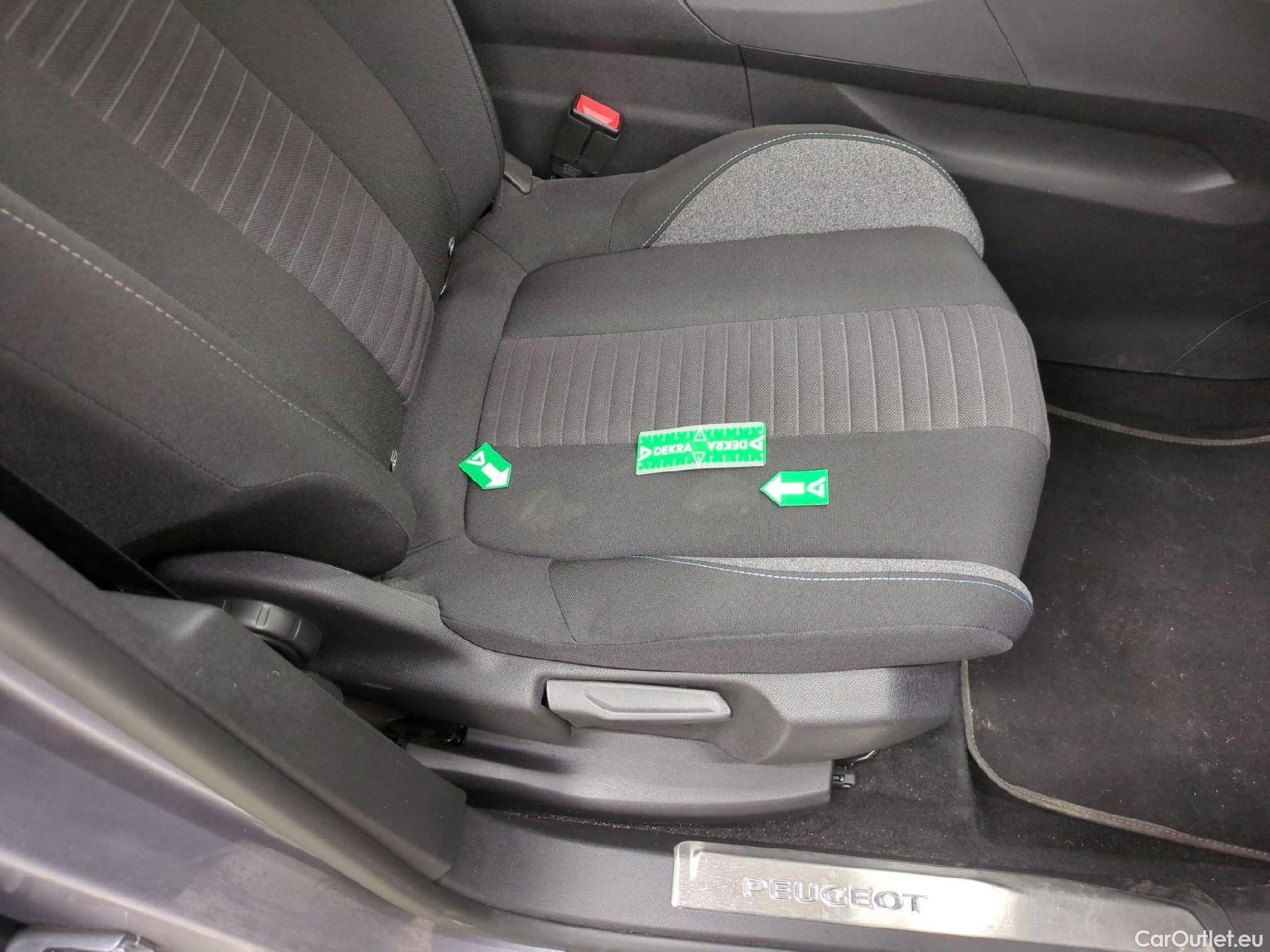  Peugeot  3008  II Style 1.2 PureTech 130CV BVM6 E6d #2