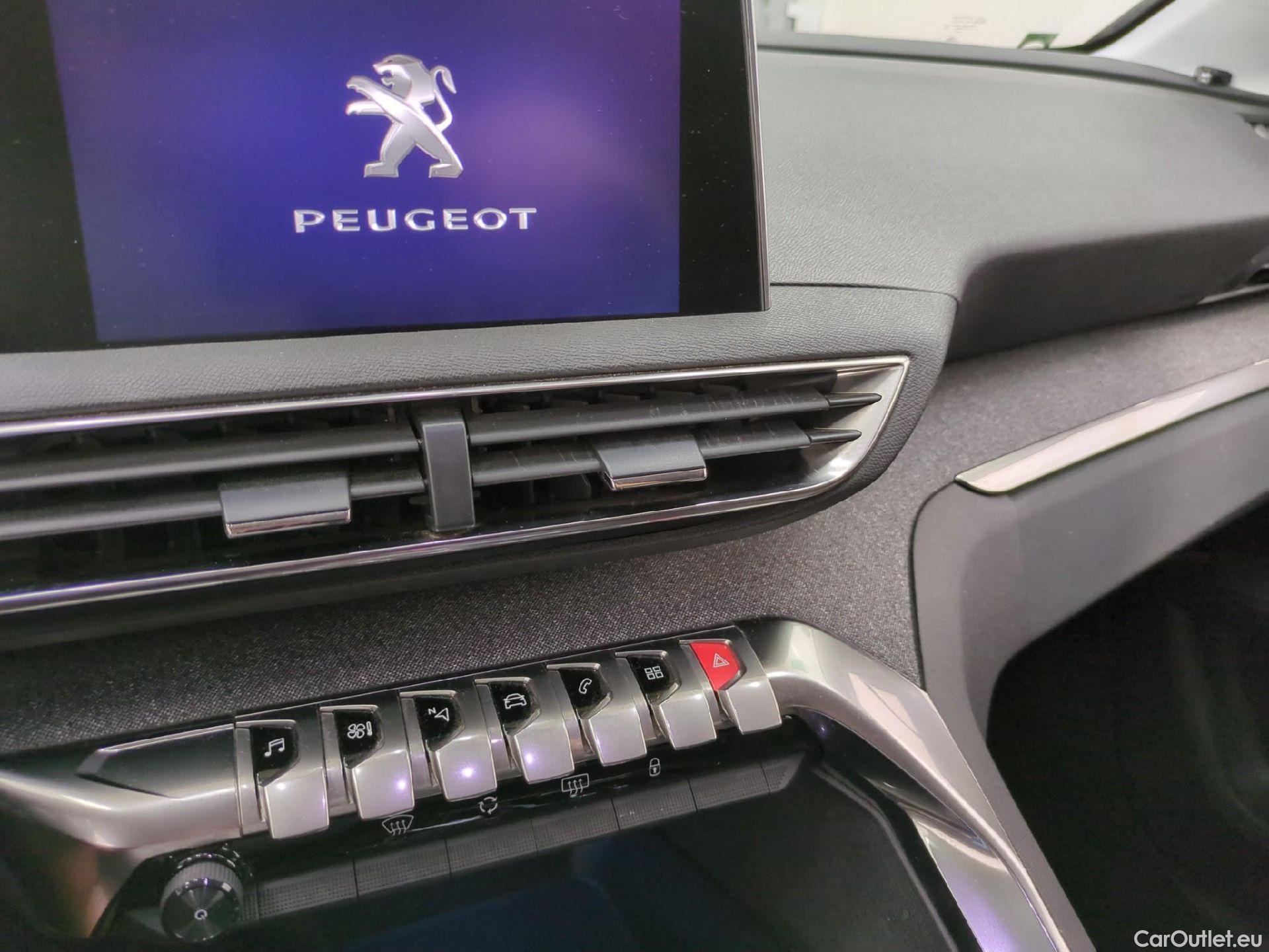  Peugeot  3008 PEUGEOT  / 2016 / 5P / SUV BlueHDi 130 S&S EAT8 ALLURE #32