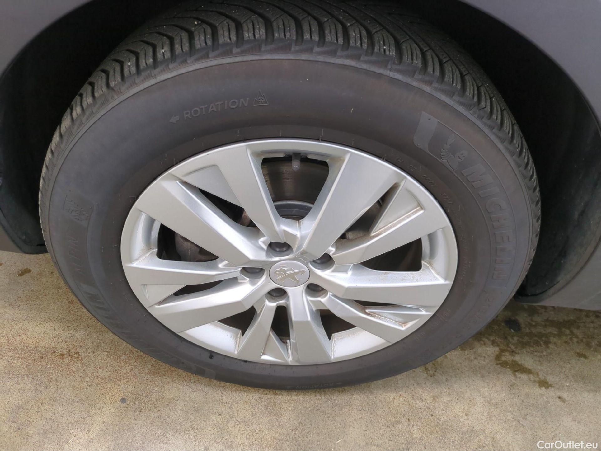  Peugeot  3008  II Style 1.2 PureTech 130CV BVM6 E6d #4