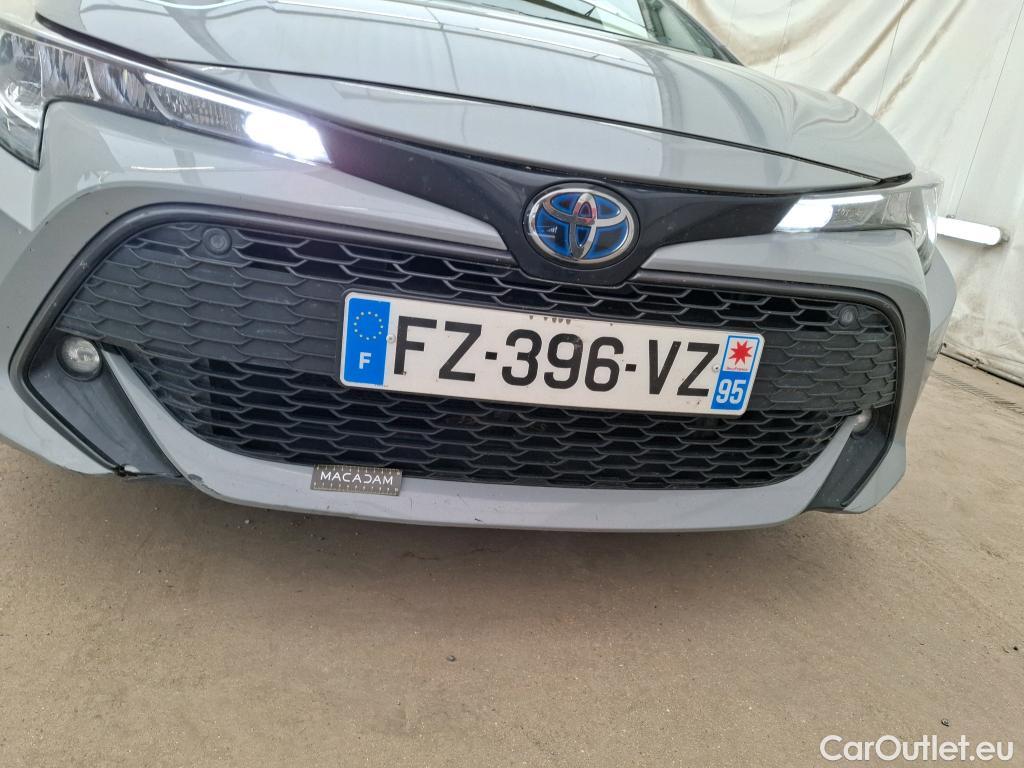  Toyota  Corolla TOYOTA  / 2018 / 5P / Berline Hybride 122h Dynamic Business Stage Acad #31