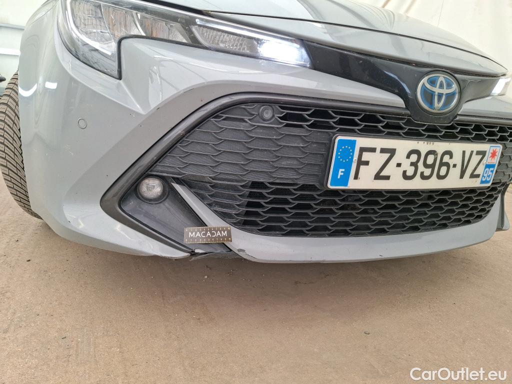  Toyota  Corolla TOYOTA  / 2018 / 5P / Berline Hybride 122h Dynamic Business Stage Acad #36