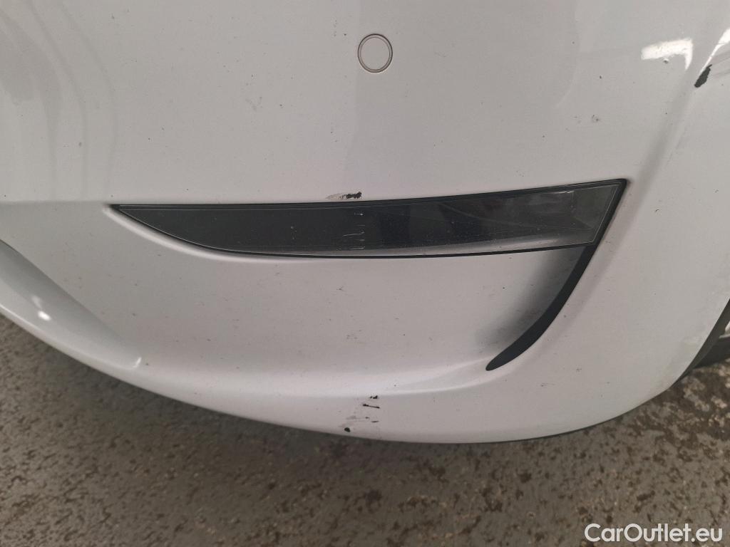  Tesla  Model Y TESLA  / 2020 / 5P / SUV Long Range Dual Motor AWD #39