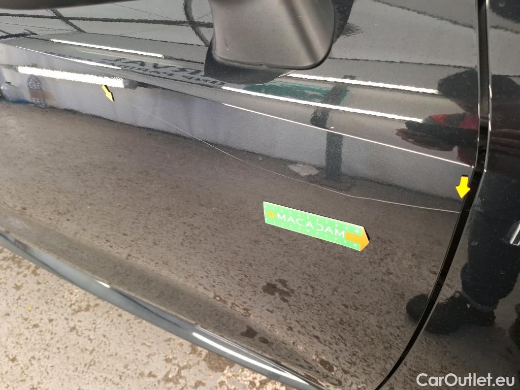  Toyota  Corolla TOYOTA  / 2018 / 5P / Berline Hybride 122h Dynamic Business Supp Lomb #14