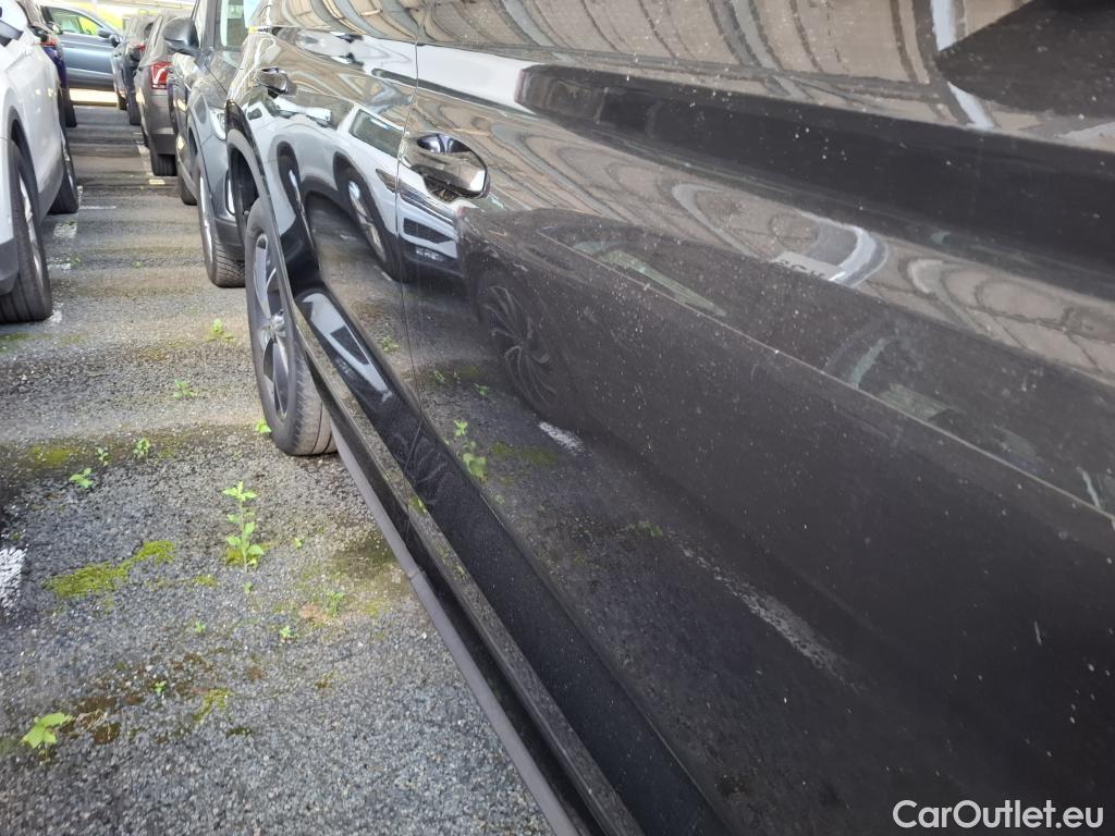  Skoda  Kodiaq  Sportline 1.5 TSI 150CV BVA7 7 Sieges E6dT #36