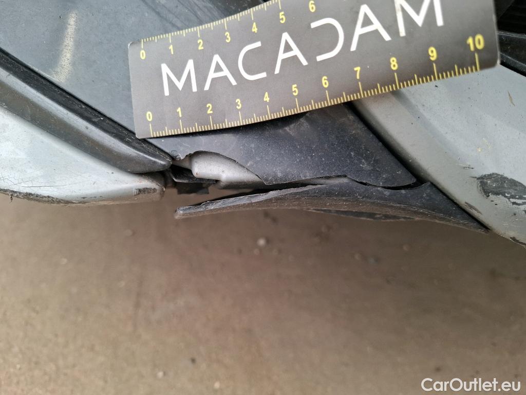  Toyota  Corolla TOYOTA  / 2018 / 5P / Berline Hybride 122h Dynamic Business Stage Acad #37