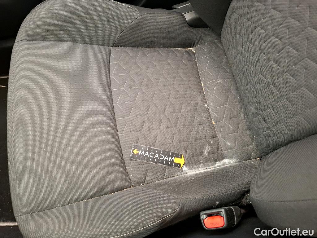  Toyota  Corolla TOYOTA  / 2018 / 5P / Berline Hybride 122h Dynamic Business Stage Acad #57