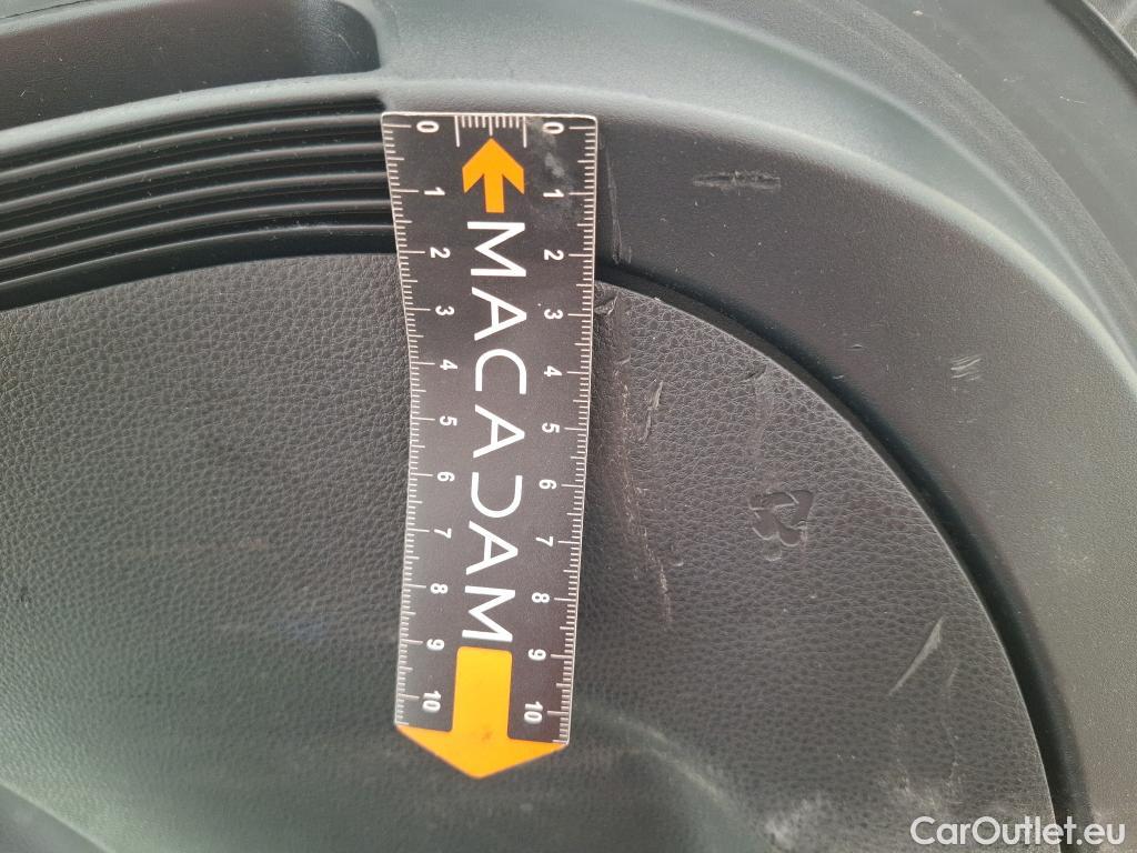  Toyota  Corolla TOYOTA  / 2018 / 5P / Berline Hybride 122h Dynamic Business Stage Acad #48