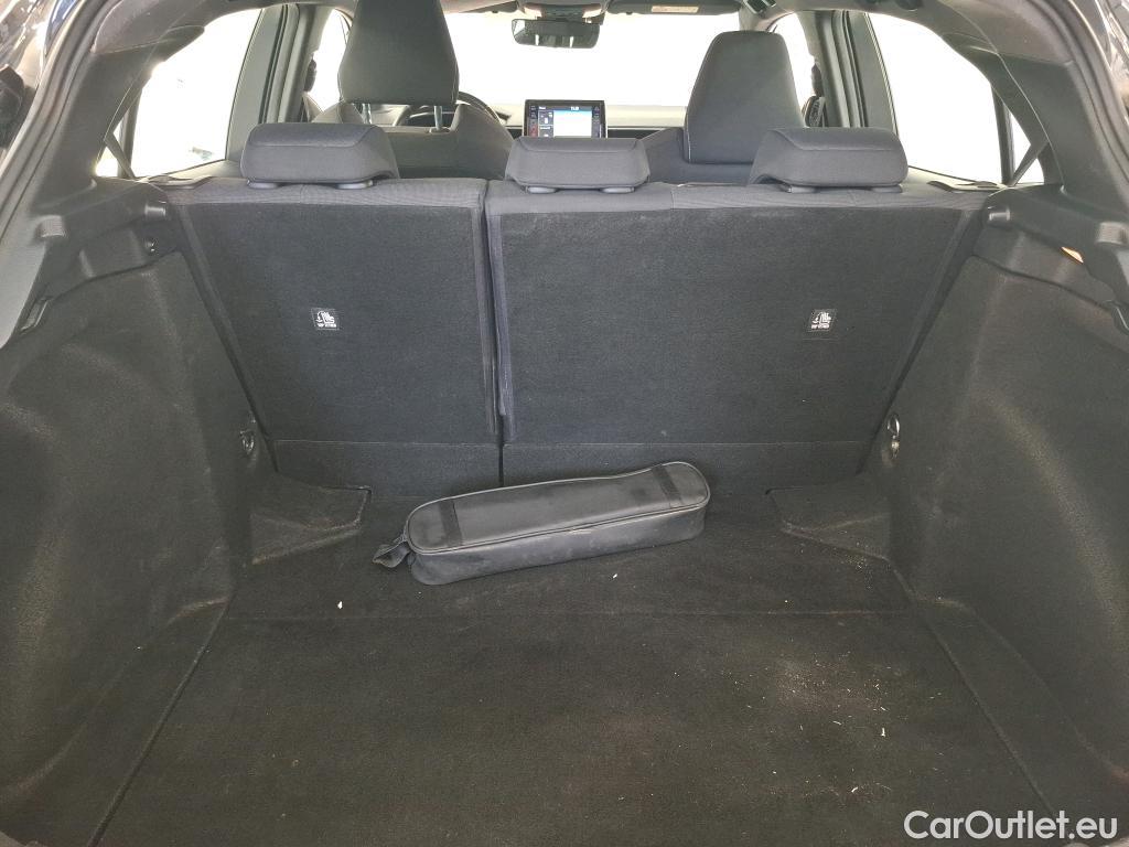  Toyota  Corolla TOYOTA  / 2018 / 5P / Berline Hybride 122h Dynamic Business Supp Lomb #1