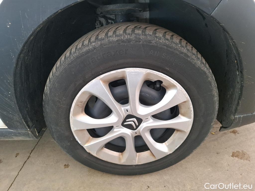  Citroen  C3  Société Feel 1.5 BlueHDI 100CV BVM6 E6d #46