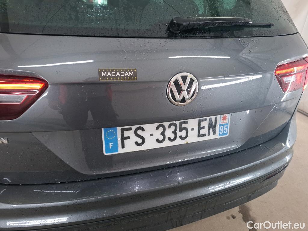  Volkswagen  Tiguan VOLKSWAGEN  / 2016 / 5P / SUV 2.0 TDI 150 DSG7 Confortline Business #40