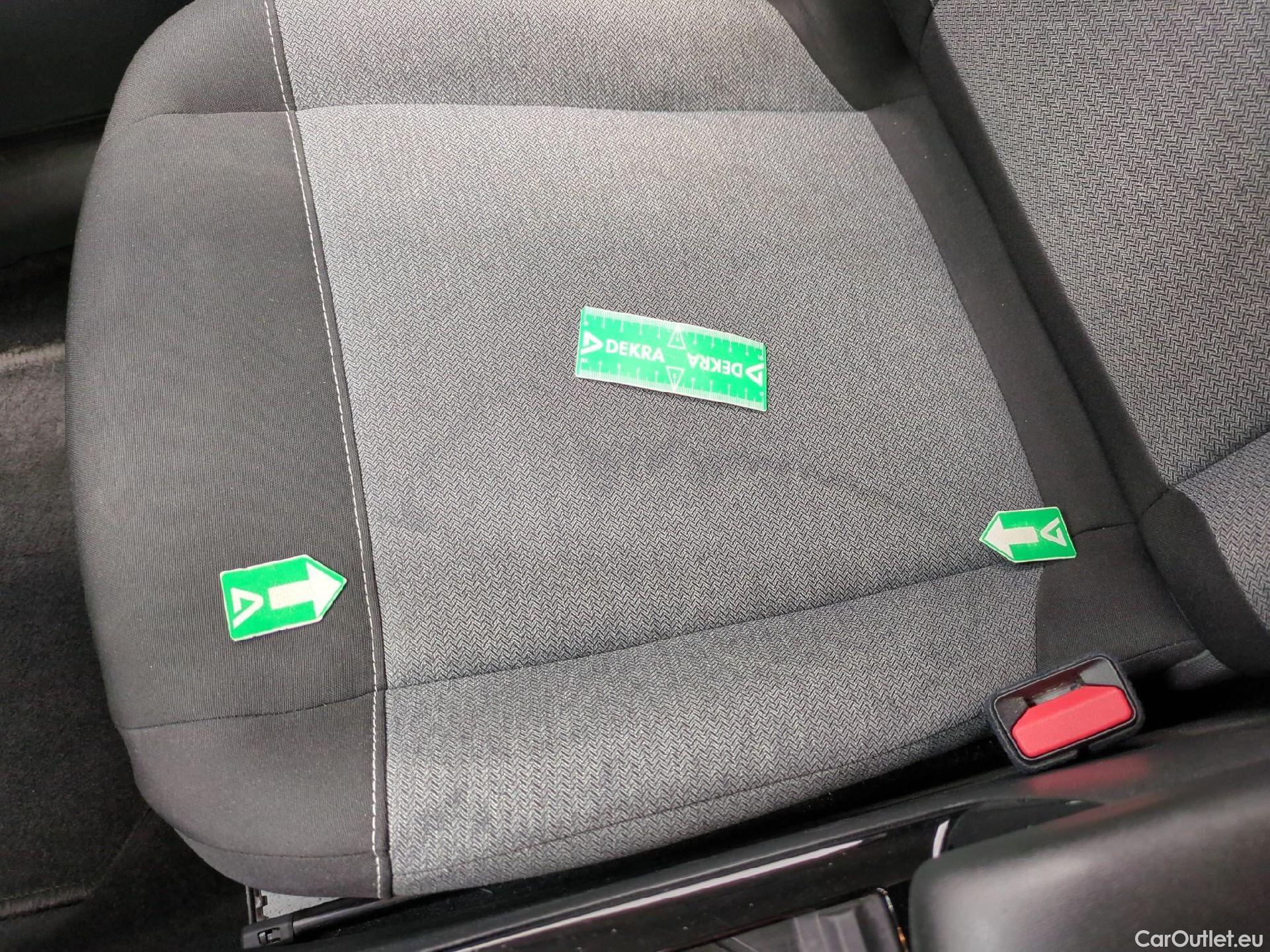  Citroen  C4  Berline Feel Nav Business R 1.5 BlueHDI 130CV BVA8 E6d #5