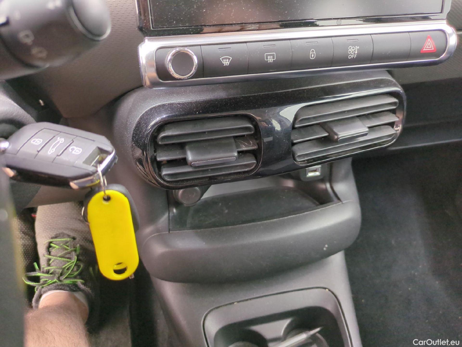  Citroen  C4 Cactus  Feel Nav Société 1.5 BlueHDi 100CV BVM6 E6dT #1