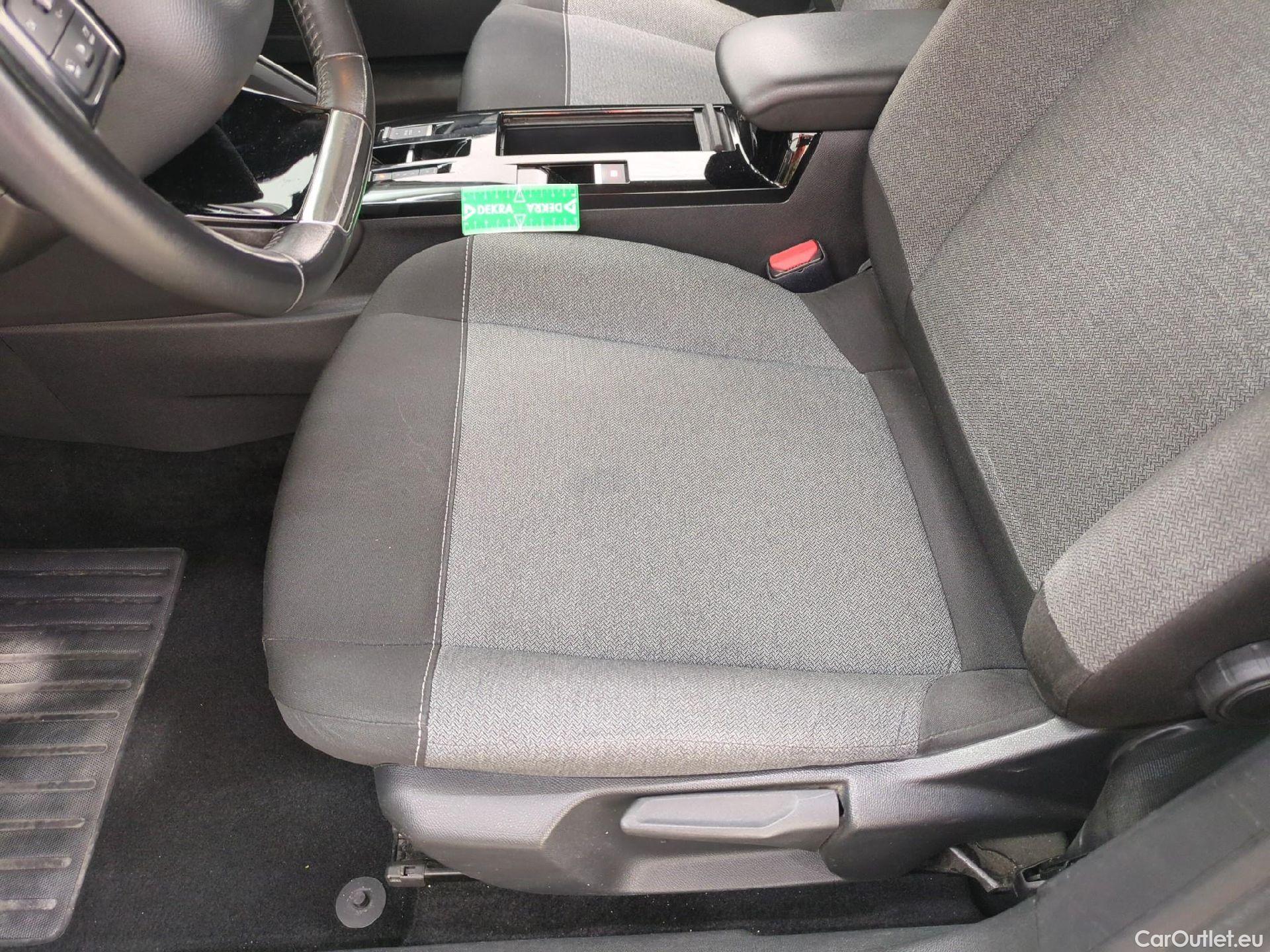 Citroen  C4  Berline Feel Nav Business R 1.5 BlueHDI 130CV BVA8 E6d #4
