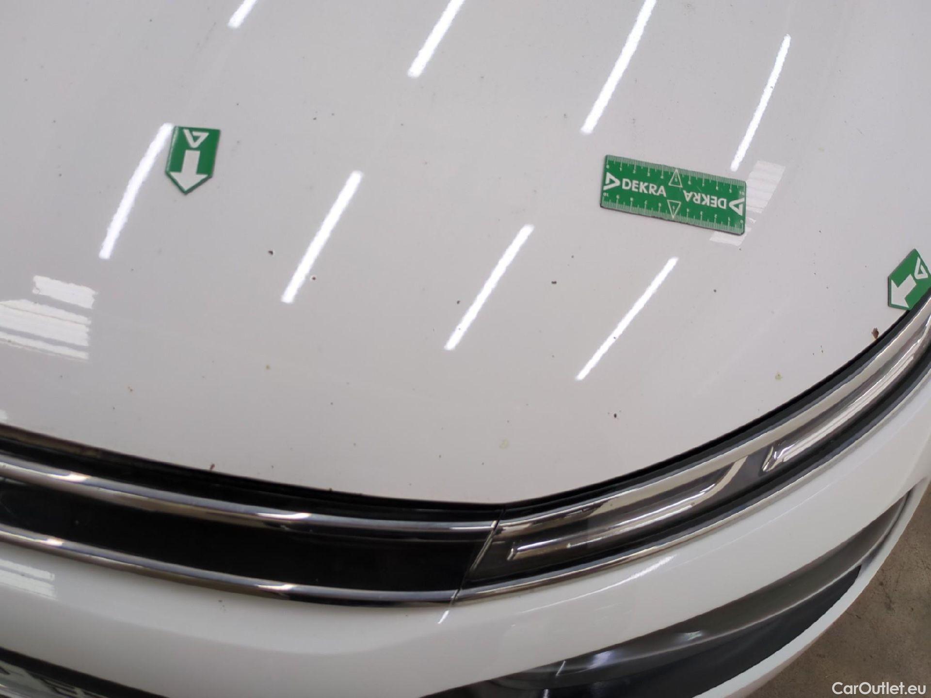  Citroen  C4 Cactus  Feel Nav Société 1.5 BlueHDi 100CV BVM6 E6dT #42